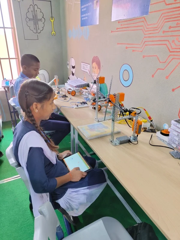 Classroom teaching scene